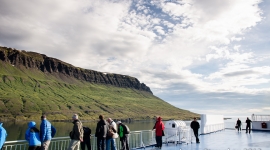 Príchod do východoislandského prístavu Seyðisfjörður na palube majestátnej Norrøny