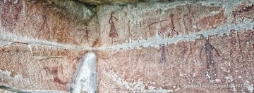 Prehistorické kresby na stenách jaskyne