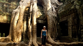 V svätyniach Angkor vat, Kambodža